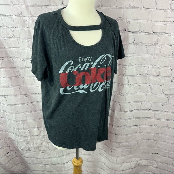 Rock & Republic Gray Cut Out Short Sleeve Tee 2XL enjoy coca-cola cotton blend - Picture 1 of 8